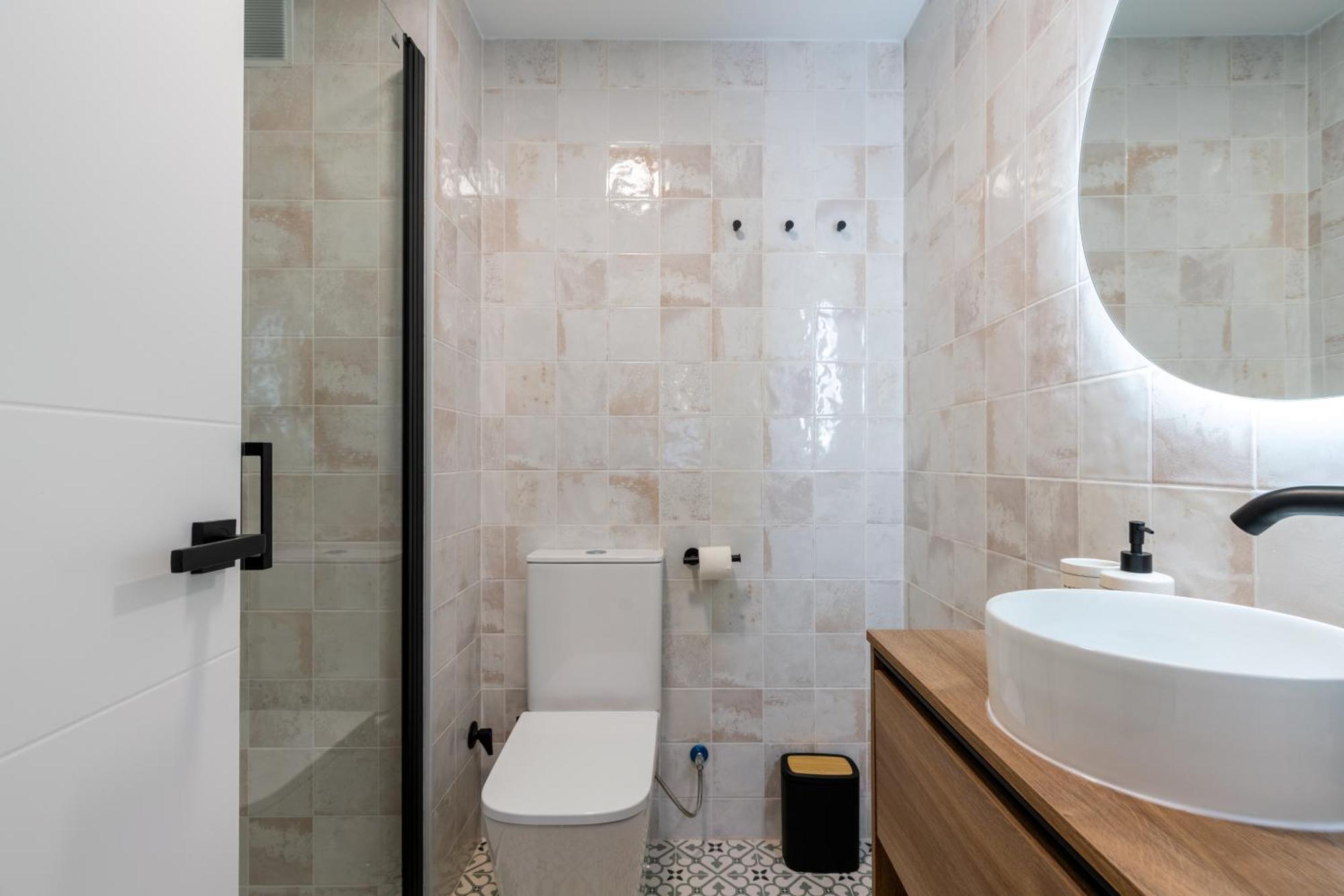 Diseno Y Comodidad En Bami Seville