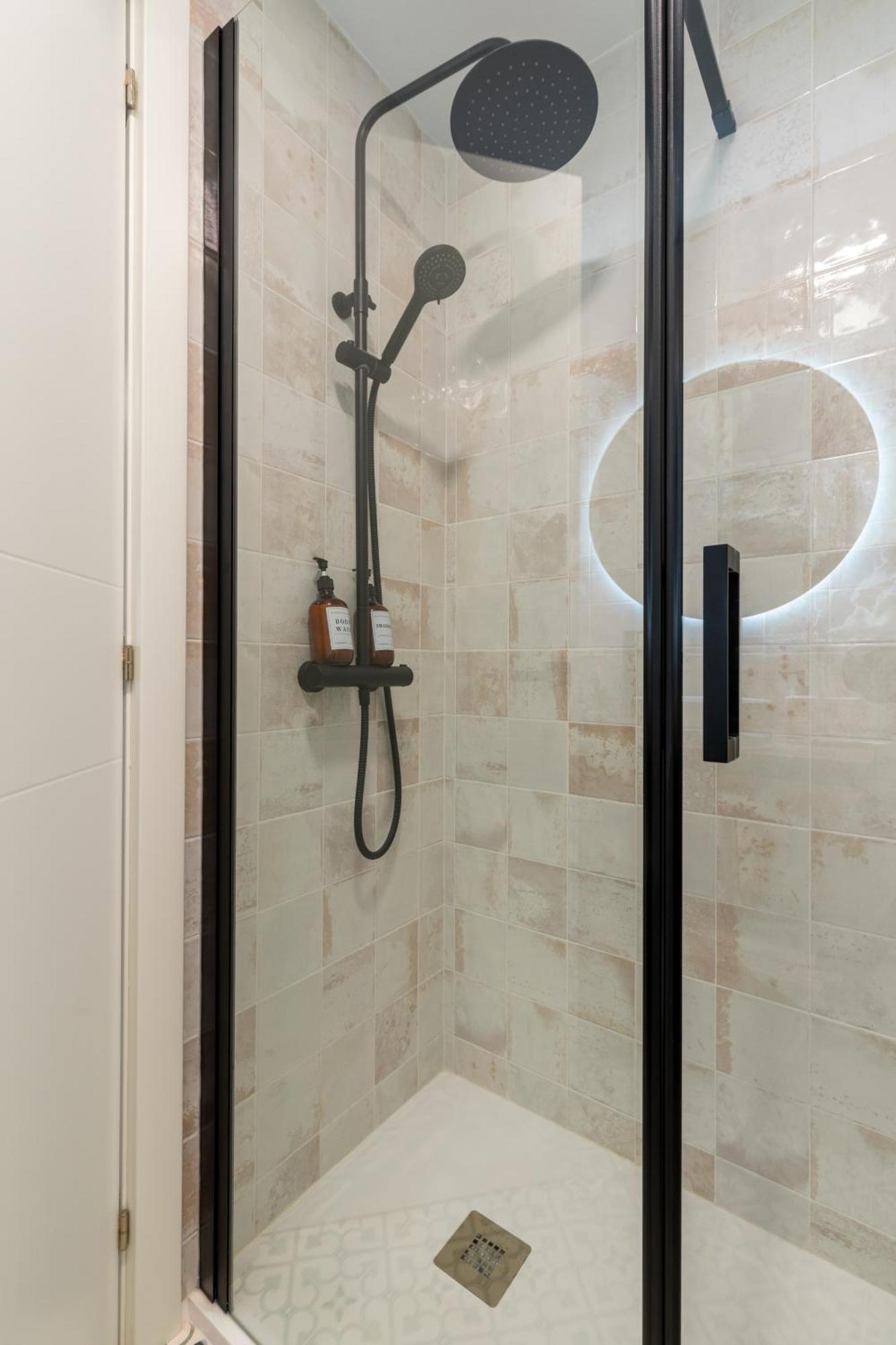 Apartment Diseno Y Comodidad En Bami Seville