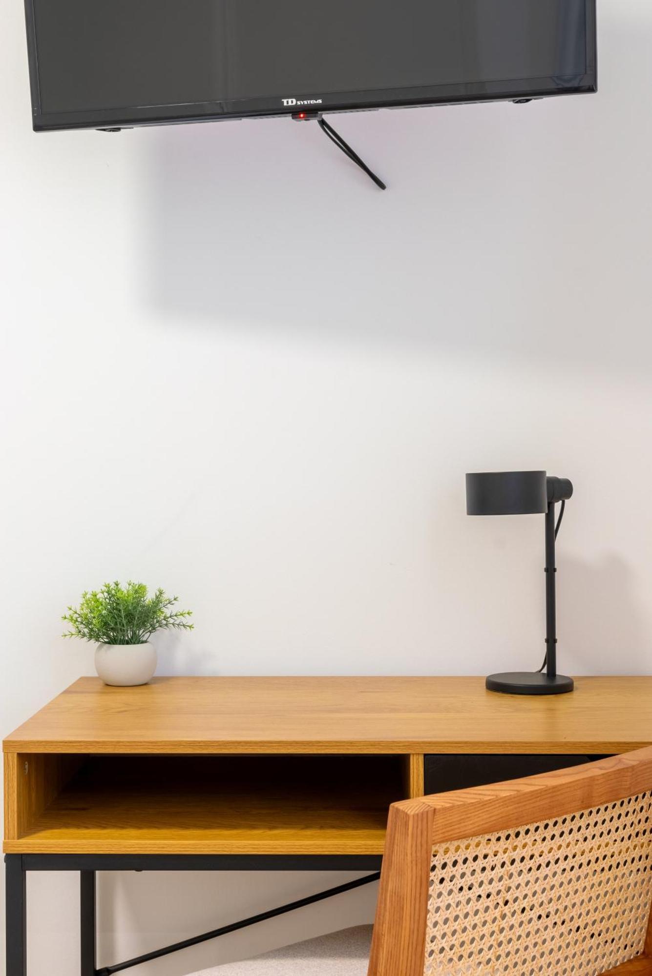 Diseno Y Comodidad En Bami Appartement