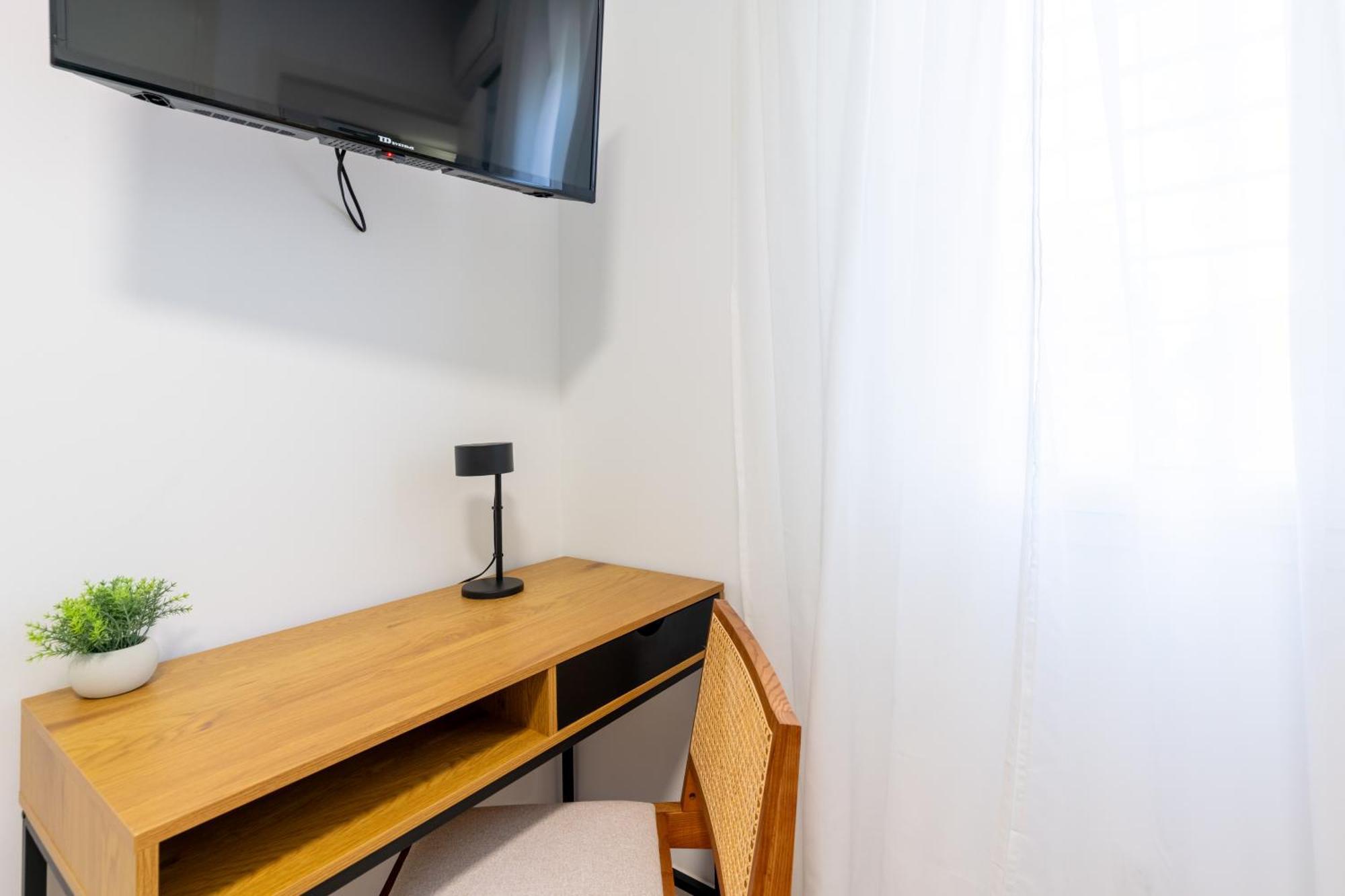 Diseno Y Comodidad En Bami Appartement Séville